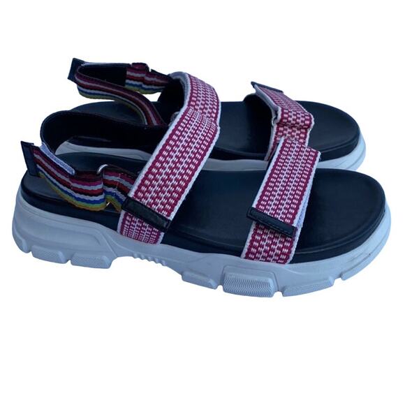 Villa Rouge Padded Crossband Platform Sandals Size 7 Open Toe Hook & Loop Flats - Picture 2 of 8